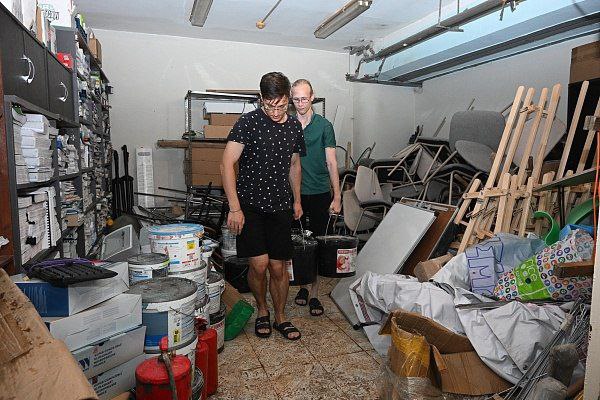 Студотряды из Сочи помогают в подготовке подвальных помещений к статусу укрытий